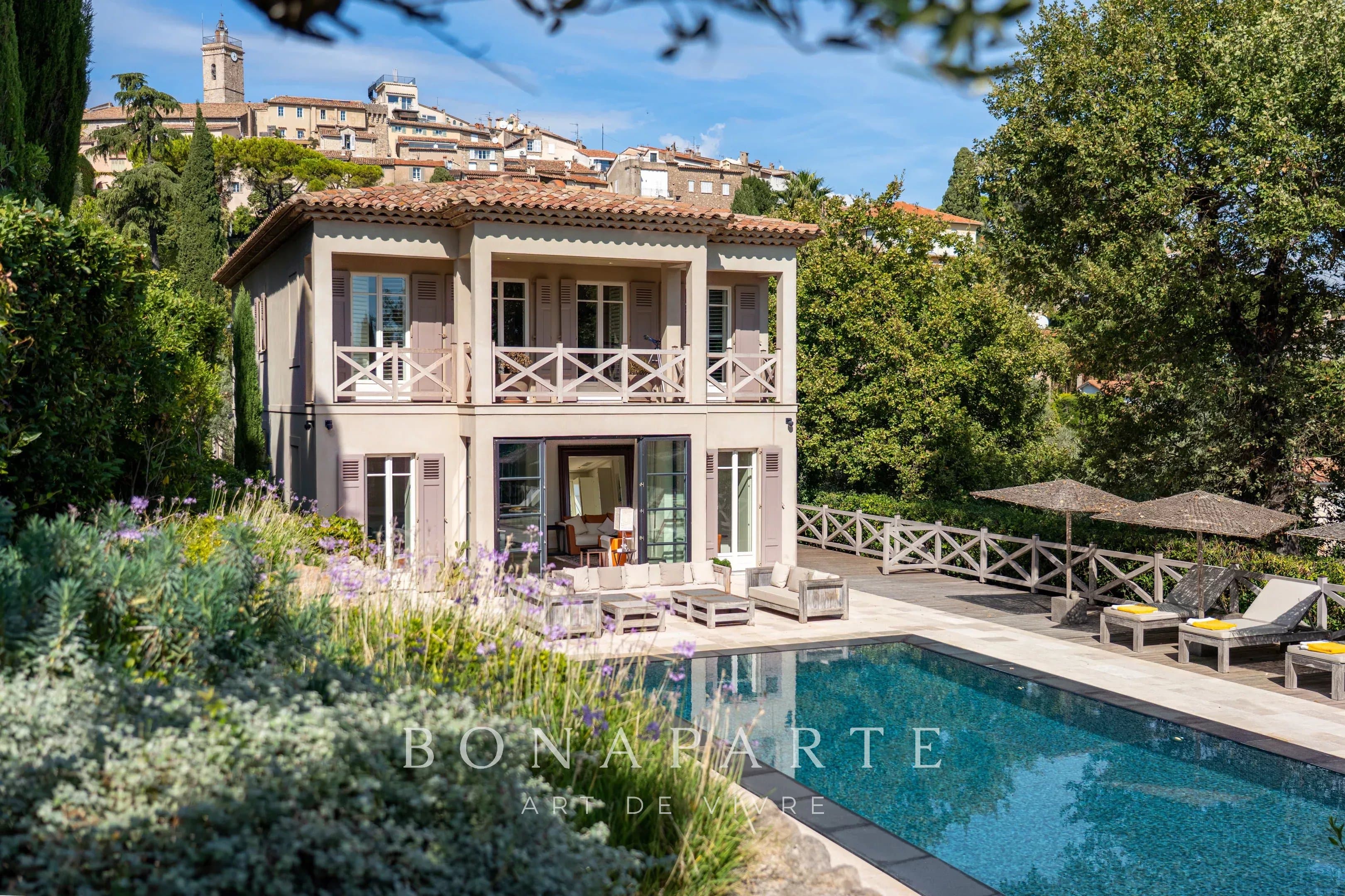 Mougins Village historique propriété de charme aux prestations ultra haut de gamme 8 chambres - Photo 1