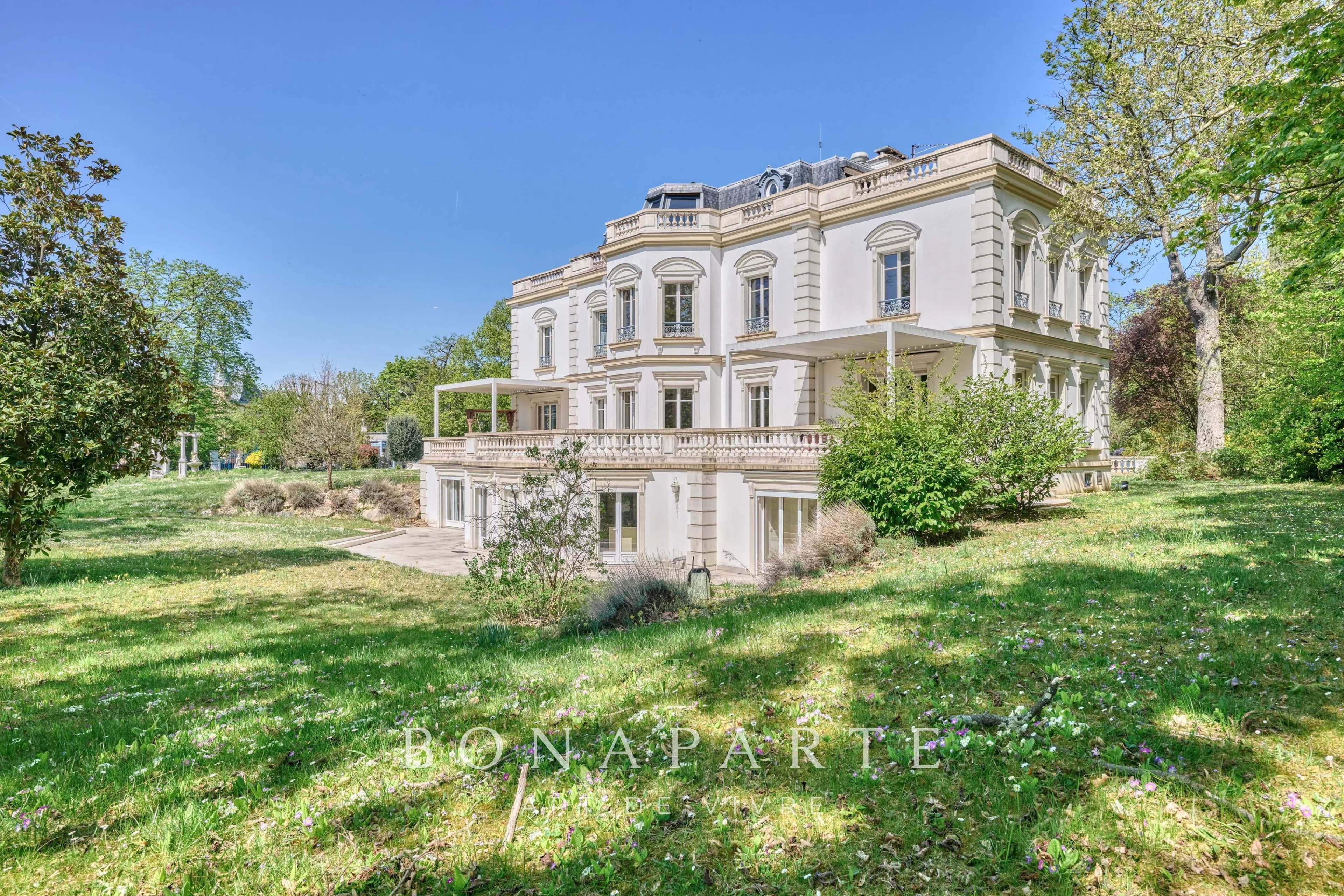Propriété d'exception — Maison de Maître XIXe — Parc arboré — Le Vésinet - Photo 1
