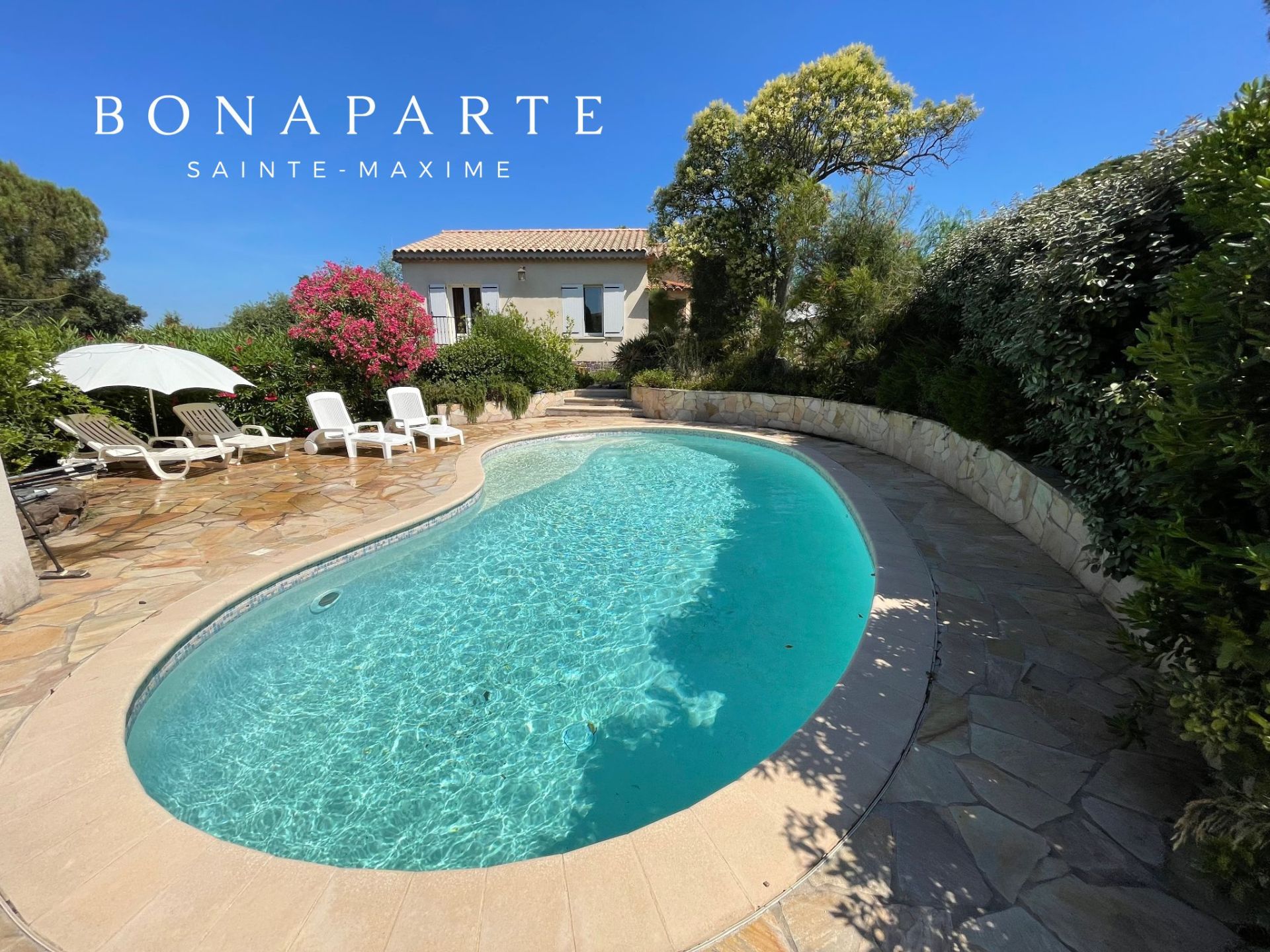 propriété 5 Pièces en location saisonnière sur Sainte-Maxime (83120)