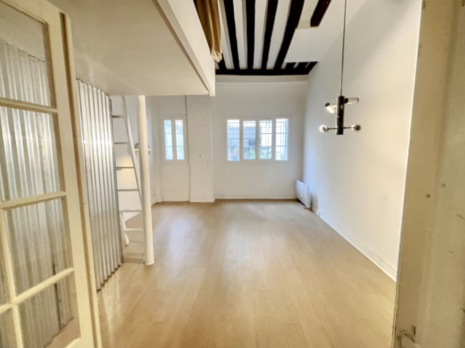 apartment 1 room for sale on Paris (75004)