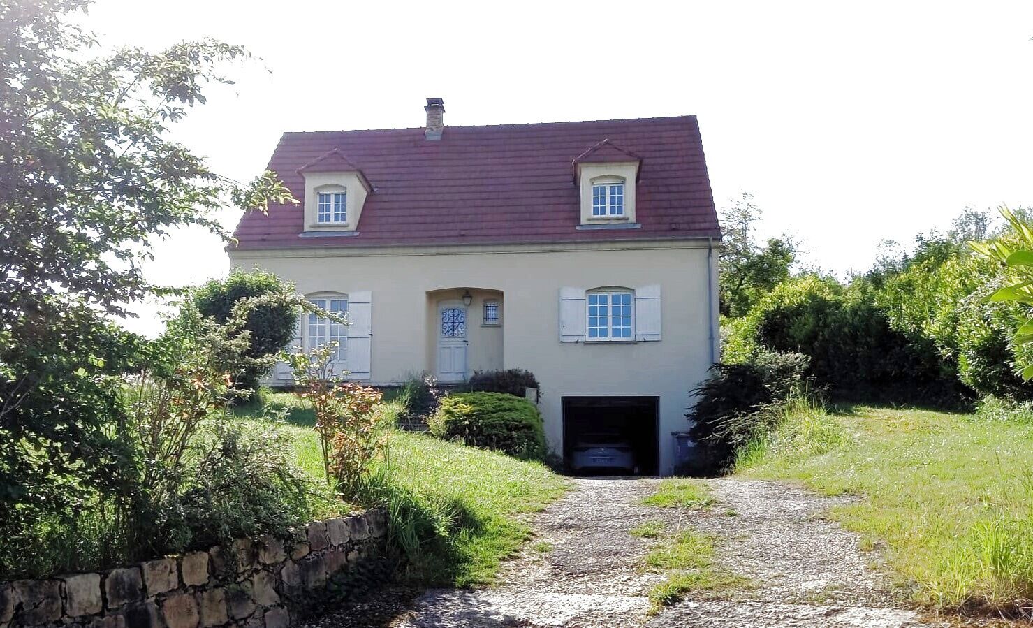 house 7 Rooms for sale on Pont-sur-Yonne (89140)