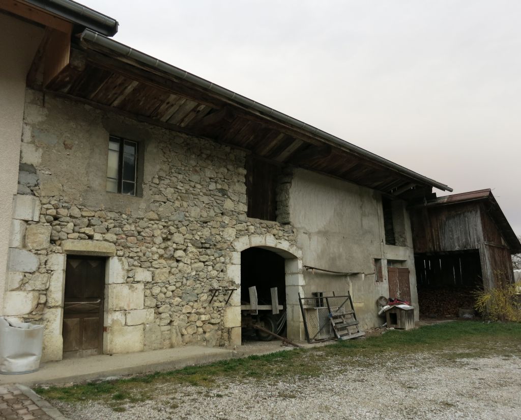house 1 room for sale on Annecy (74600) - See details