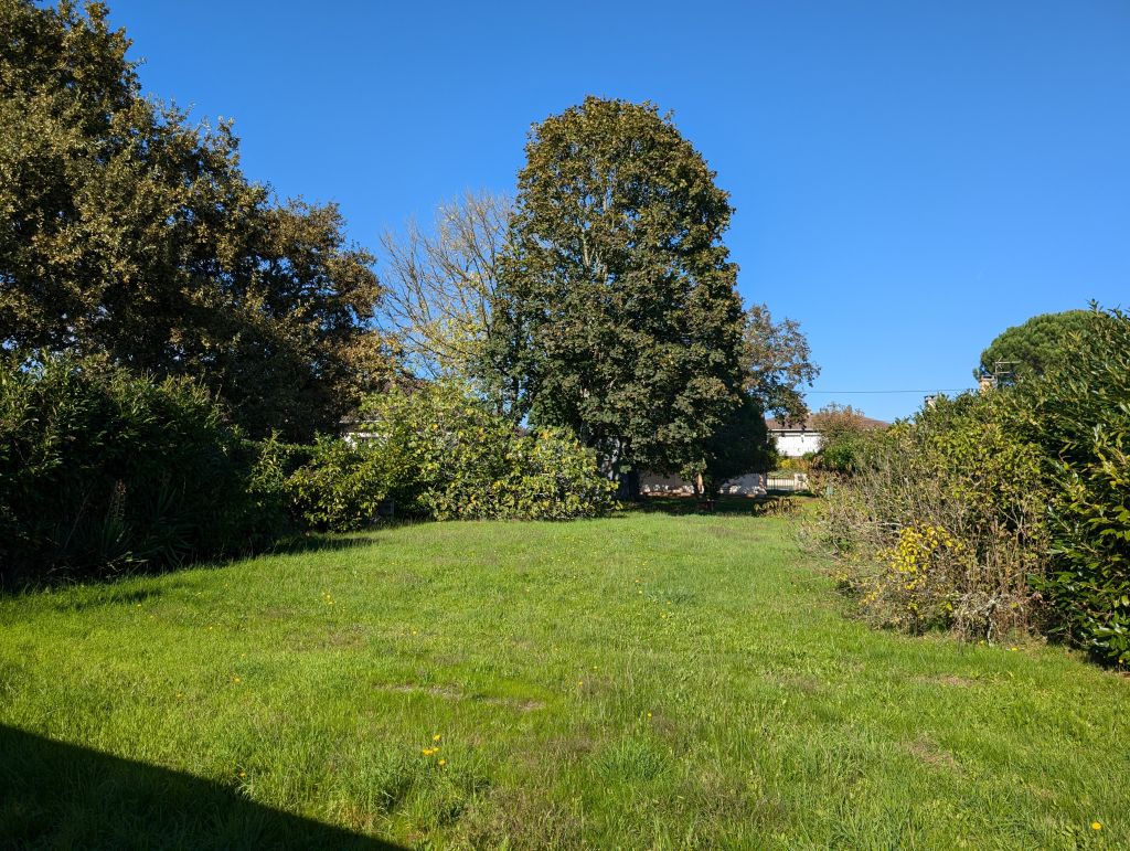 terrain en vente sur Saint-Médard-en-Jalles (33160) - Plus de details